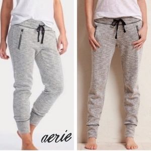 Aerie | Heather Grey Joggers w/Zipper Pockets | XS